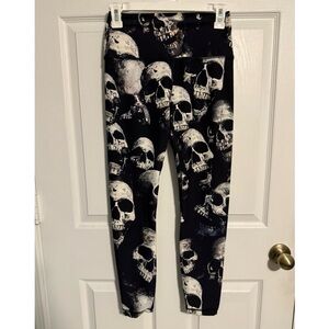 Skull Leggings Women’s Size Medium Runs Small